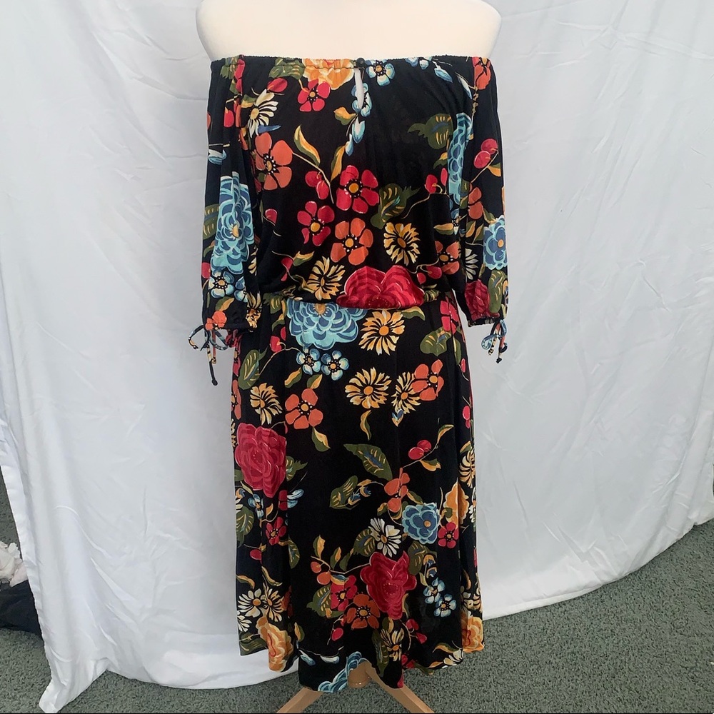 Nieves Lavi floral midi dress